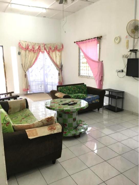 Addeen Homestay Chukai Ngoại thất bức ảnh